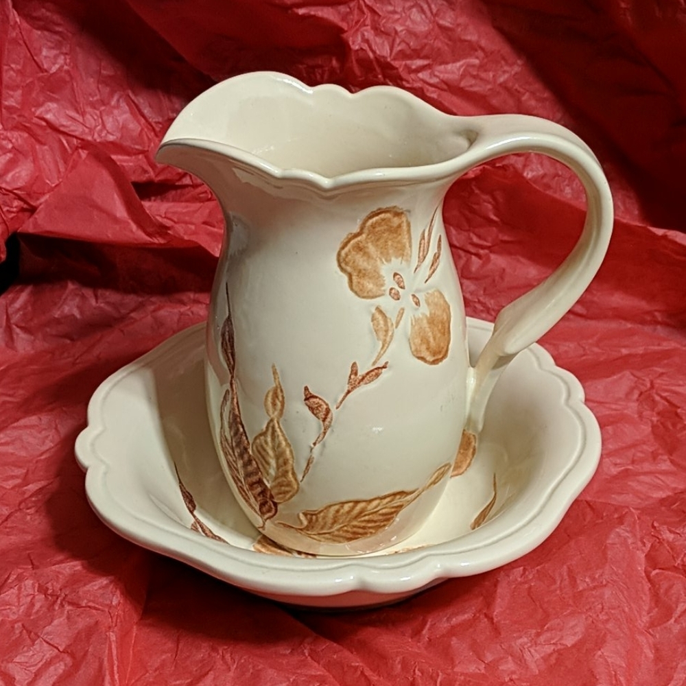 Ceramic water pitcher/bowl small decorative size